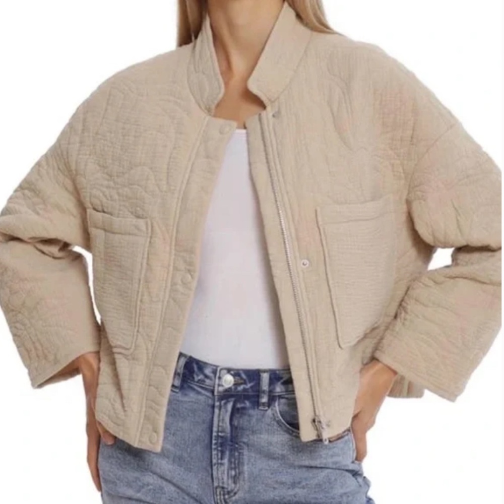 7 For All Mankind Floral Quilted Cropped Zip Up Jacket – Neutral Beige Small